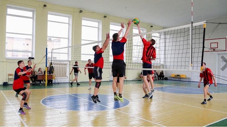 Команда ЧІПБ зайняла перше місце у відбірковому етапі турніру з волейболу