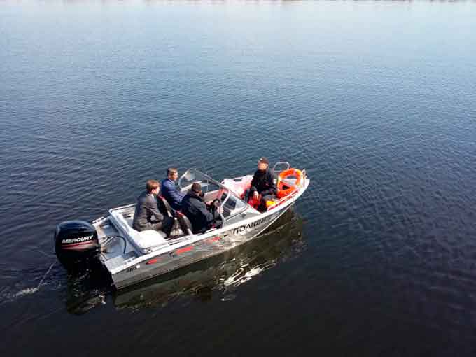 Черкаський водний патруль отримав новий сучасний човен. Його придбали коштом обласного бюджету