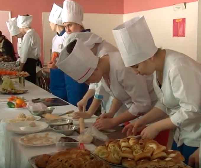 У Черкаському ВПУ пройшли перенавчання понад 100 безробітних