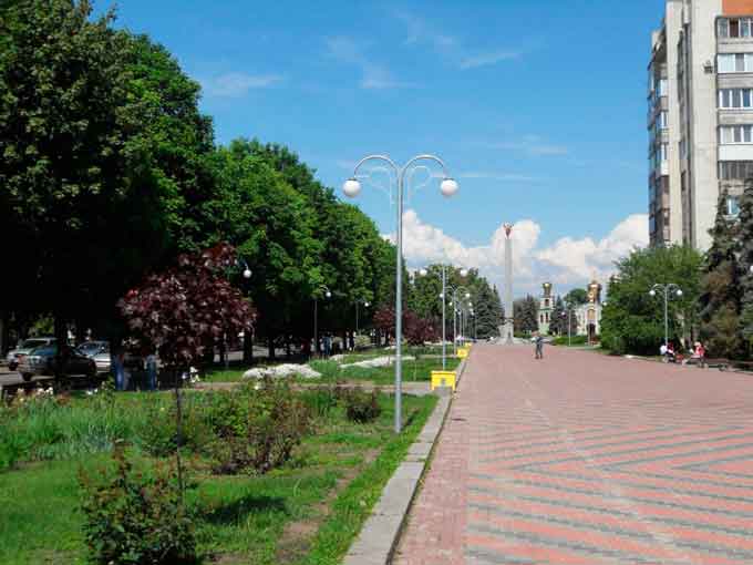 розмістити майбутній меморіальний комплекс хочуть в центральній частині алеї «Слави» у Черкасах
