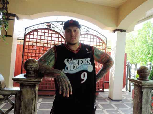 Черкаський шоумен вкрив татуюванням 70 відсотків свого тіла