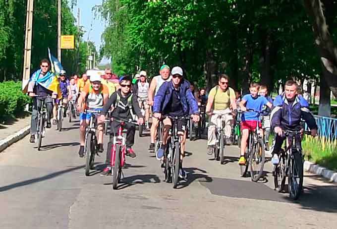 У Звенигородці провели велопробіг, присвячений 72-й річниці Великої Перемоги