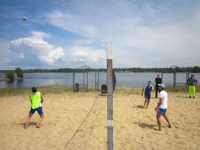 Пляжний волейбол в Каневі