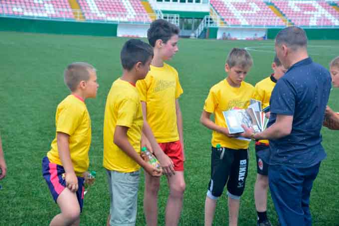 В Академії «Черкаський Дніпро-Зоря» стартували «зіркові уроки футболу»