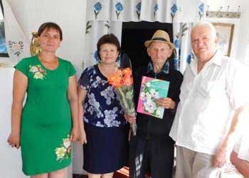 29 червня 2017 року виповнилося 90 років жителю села Василькова – Невмиваці Павлу Максимовичу.