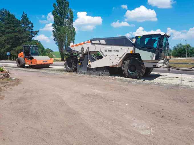 Продовжується ремонт дороги Н-01 Київ-Знам’янка у Смілянському районі