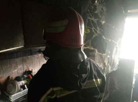 У Каніві під час ліквідації пожежі в квартирі рятувальники евакуювали 11 осіб