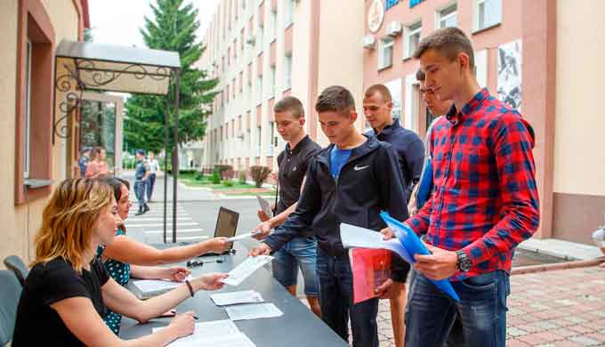 З 14 до 19 липня в ЧІПБ проводяться вступні випробування на денну форму навчання за держзамовленням ДСНС України