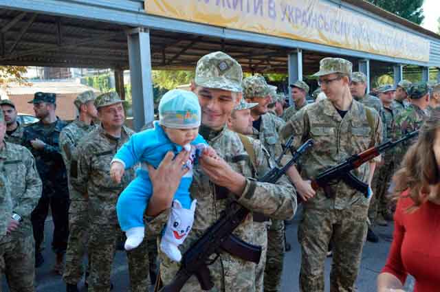 На Черкащині майже сто бійців тероборони склали присягу