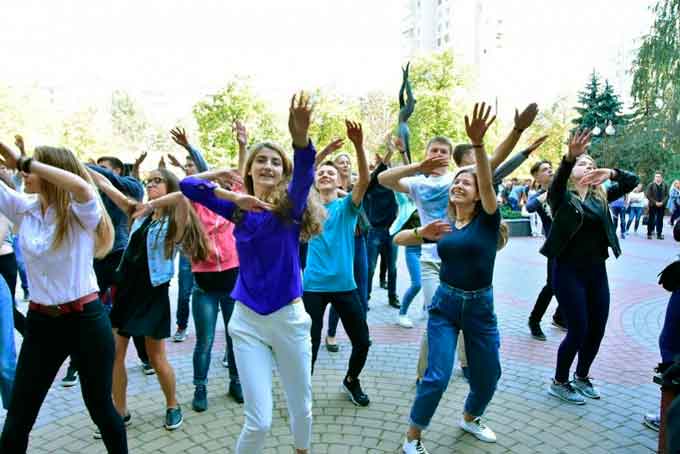 19 вересня на Площі Знань Черкаського державного технологічного університету відбулося студентське спортивне свято, приурочене до Міжнародного дня студентського спорту