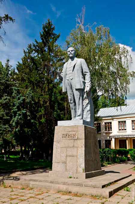 Канівський пам’ятник Леніну