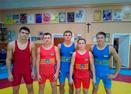 Черкаські борці привезли нагороди з всеукраїнського турніру з греко-римської боротьби