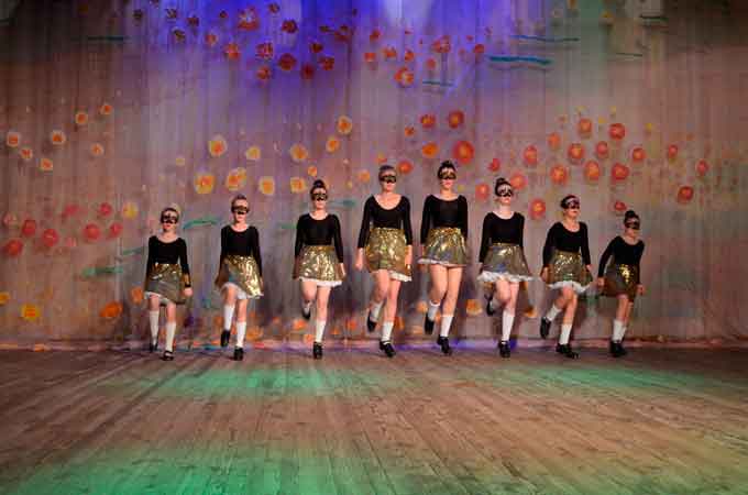 Днями у приміщенні черкаського Центру дитячої та юнацької творчості (ЦДЮТ) відбувся звітний концерт гуртка ірландського танцю Джиліз 