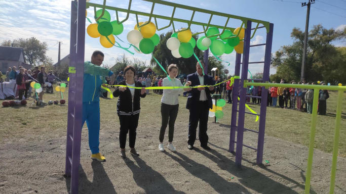 у Вергунах Червонослобідської громади відкрили новий інтерактивний спортивний майданчик 
