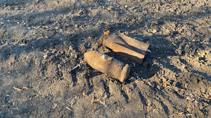 25 жовтня на полі у селі Бужанка Лисянської територіальної громади виявлено авіаційну бомбу SD-50 