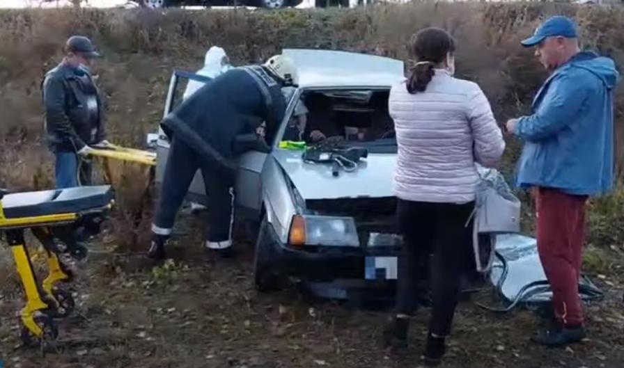 На Черкащині рятувальники ліквідували наслідки двох ДТП, в яких травмовано три особи (відео)