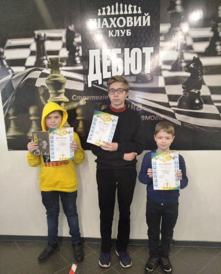 в шаховому клубі «Дебют» Багатопрофільного молодіжного центру було проведено кваліфікаційний шаховий турнір із нормою 3 розряду