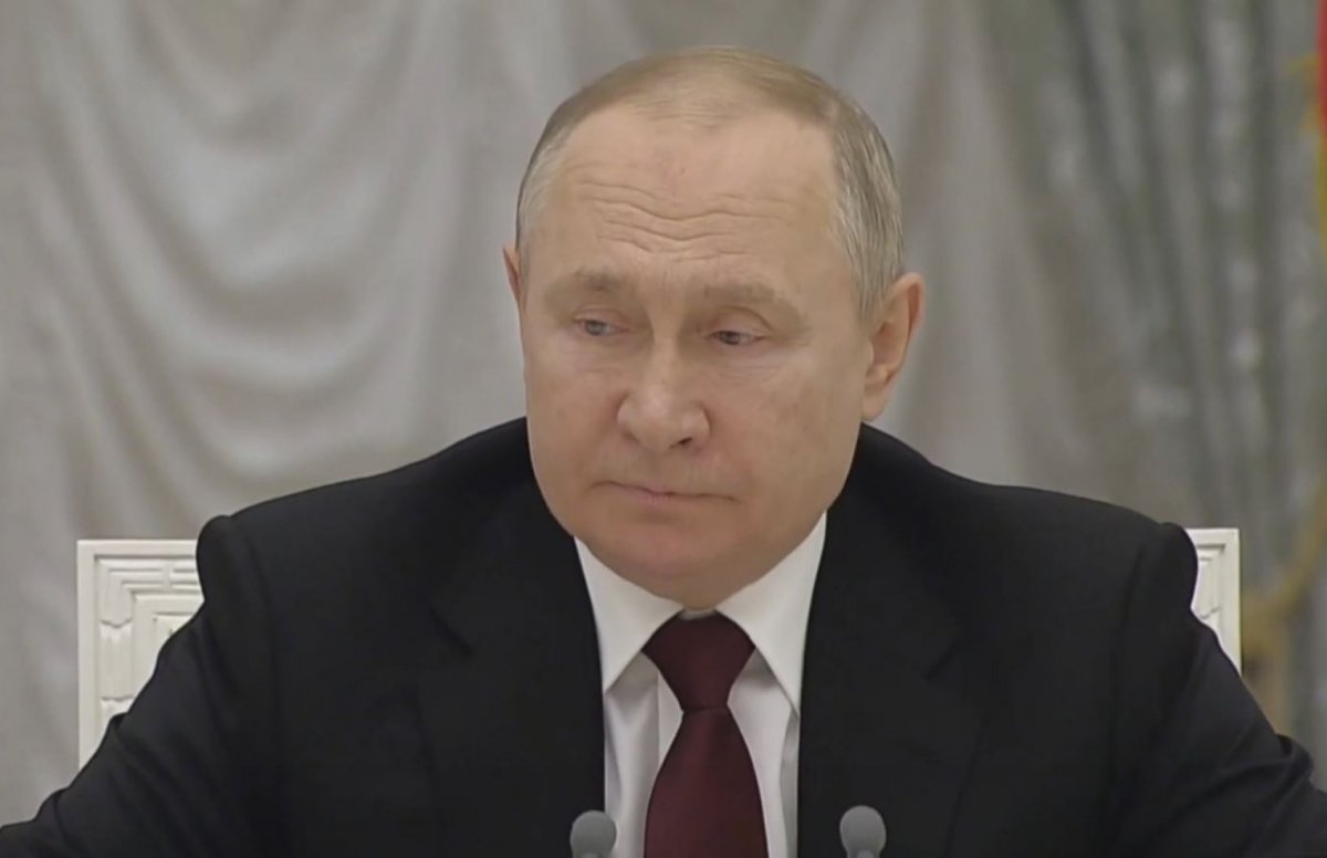 Через напад на Україну Путіна чекає крах у найближчі 12 місяців – Bloomberg