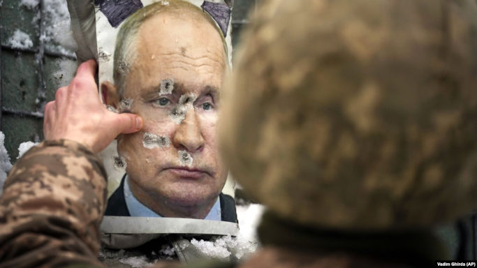 Скільки генералів та полковників втратив Путін за місяць в Україні. Хто вони?