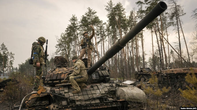 Генштаб: війська РФ продовжують готуватися до наступу на сході