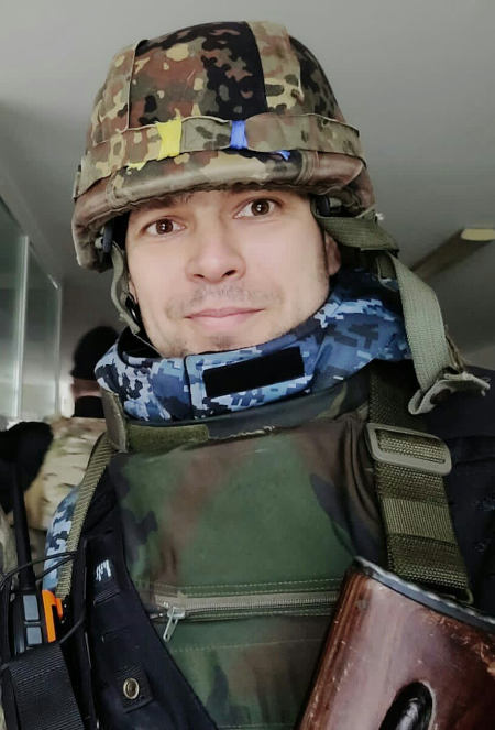 31 березня загинув, обороняючи Маріуполь, корсунець, офіцер ДПСУ Олександр Веділін. 