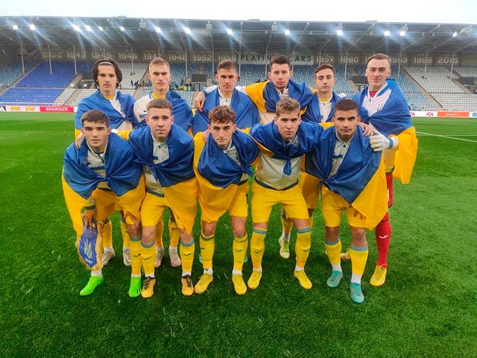 Олександр Ющенко з Черкас провів свою 2-гу гру у складі юнацької збірної команди України (U-19)
