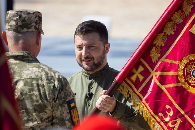 Президент вручив бойовий прапор черкаській бригаді