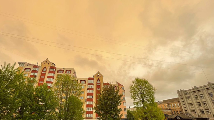 У декількох районах Черкащини зафіксували жовтий дощ