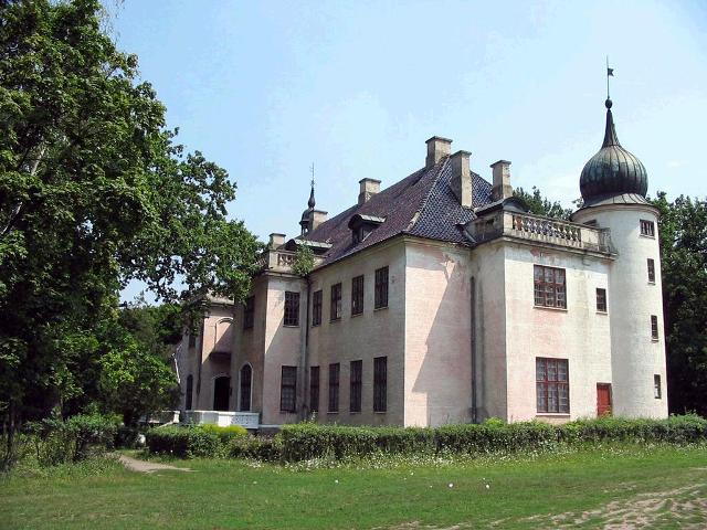 Охотничий замок Шувалова в Тальном